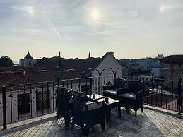 Stylish Hotel Old City