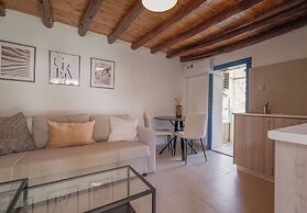 Phaedrus Living Peristerona Traditional Maisonette