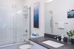 Peak Paradise by Revelstoke Vacations