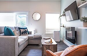 Peak Paradise by Revelstoke Vacations