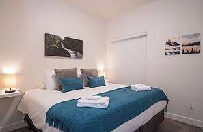 Peak Paradise by Revelstoke Vacations