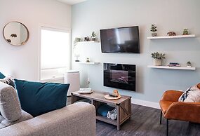 Peak Paradise by Revelstoke Vacations