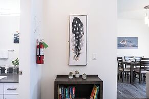 Peak Paradise by Revelstoke Vacations