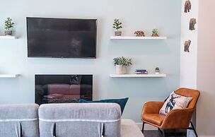 Peak Paradise by Revelstoke Vacations