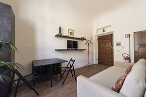 Ognissanti Flat by Mmega