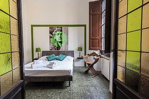 Ognissanti Flat by Mmega