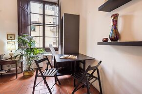 Ognissanti Flat by Mmega