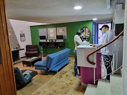 La parada del tren Hostel