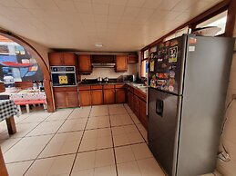 La parada del tren Hostel