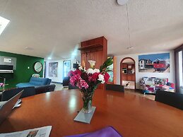 La parada del tren Hostel