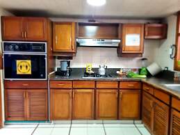 La parada del tren Hostel