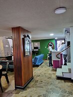 La parada del tren Hostel