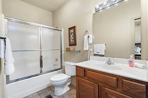 The Golf Shack - Picturesque Views on Deck!