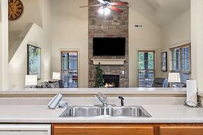 The Golf Shack - Picturesque Views on Deck!