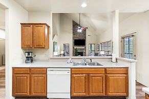 The Golf Shack - Picturesque Views on Deck!