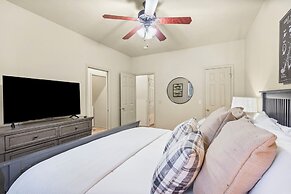 The Golf Shack - Picturesque Views on Deck!