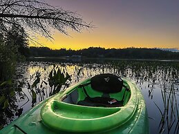 Peaceful Lily Pad Cottage in Hubbards