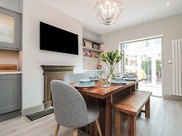 41 Chatsworth Gardens