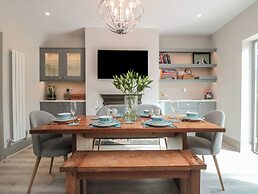 41 Chatsworth Gardens