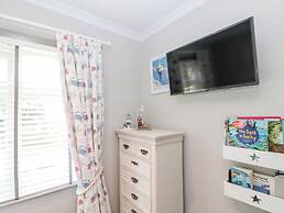 41 Chatsworth Gardens