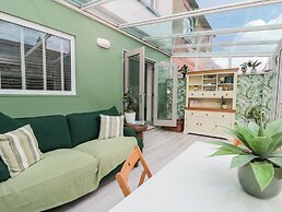 41 Chatsworth Gardens