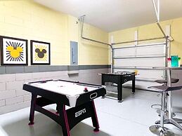 Beautiful Pool Villa With Spa And Game Room-9007pc 7 Bedroom Home by R