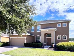 Cozy Family Friendly Pool Home With Game Room-227y 5 Bedroom Home by R
