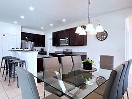 Cozy Family Friendly Pool Home With Game Room-227y 5 Bedroom Home by R