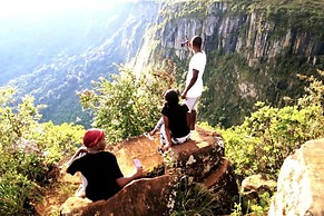 10 Guest Stay in the Mountains of Nyanga!