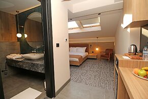 Inanlar City Hotel