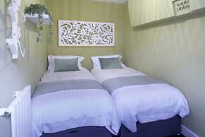 Knightstone Apartment