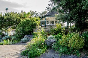 Knightstone Apartment