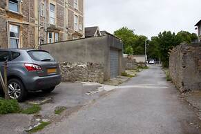 Knightstone Apartment