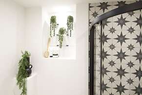 Knightstone Apartment