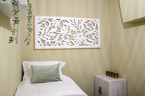 Knightstone Apartment