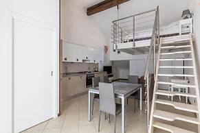 Cozy Mezzanine Apartment by Wonderful Italy