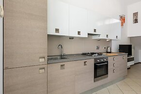 Cozy Mezzanine Apartment by Wonderful Italy