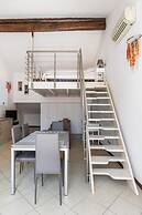 Cozy Mezzanine Apartment by Wonderful Italy