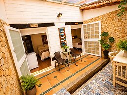 HOTEL CASA MADERO