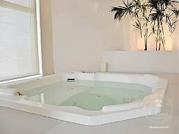 hihome – Mandai Flat