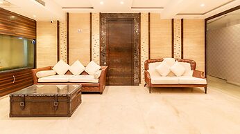 Treebo Supreme Grande