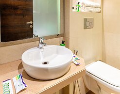 Treebo Supreme Grande