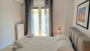 Modern Apartment in Acropolis Museum