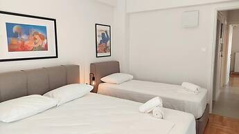 Modern Apartment in Acropolis Museum