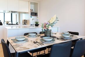 Mega Style Apartments Melbourne Square