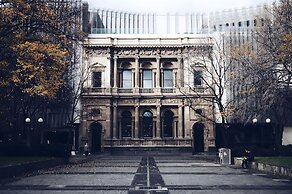 Mega Style Apartments Melbourne Square