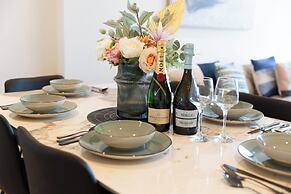 Mega Style Apartments Melbourne Square