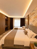 Lumiera Suites Hotel