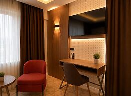 Lumiera Suites Hotel