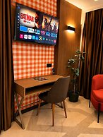 Lumiera Suites Hotel